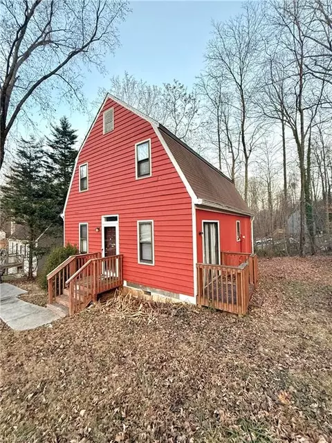 4309 Walnut Hollow Dr, Winston Salem, NC 27127