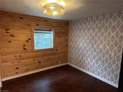 Bedroom - 13886 Danville Pike, Laurel Fork, VA 24352 photo 4 of 5