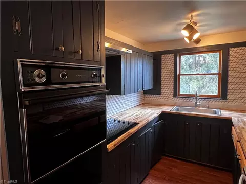 Kitchen - 13886 Danville Pike, Laurel Fork, VA 24352 photo 2 of 3