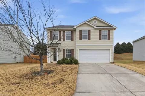 3611 Blue Spruce Ct, Greensboro, NC 27406