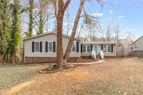 8275 Easley Rd, Walnut Cove, NC 27052