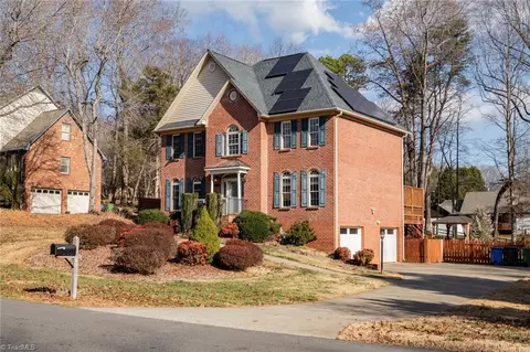 621 Doe Run Dr, Kernersville, NC 27284