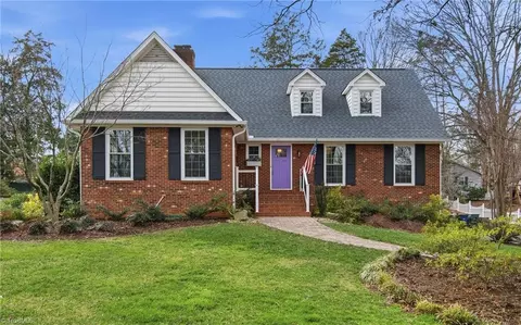 520 Staffordshire Rd, Winston Salem, NC 27104