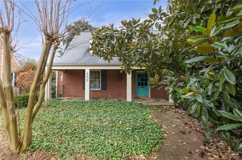 505 Salisbury St, Kernersville, NC 27284