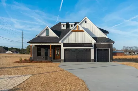 117 Hanes Ln, Lexington, NC 27295