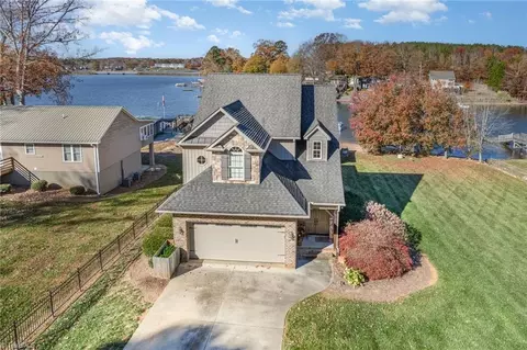 676 High Rock Shores Dr, Lexington, NC 27292