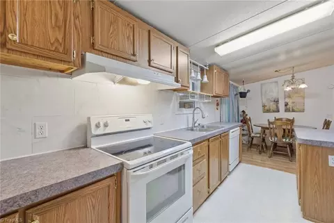 5020 Cashatt Rd, Trinity, NC 27370 photo 11