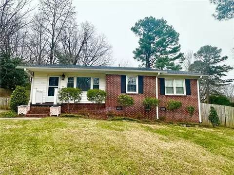 2702 Lilac Dr, Greensboro, NC 27408