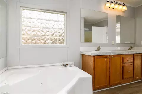 1591 Carson Rd, Pilot Mountain, NC 27041 photo 19