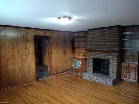 Living - 132 Hamby Rd, Dobson, NC 27017 photo 4 of 5