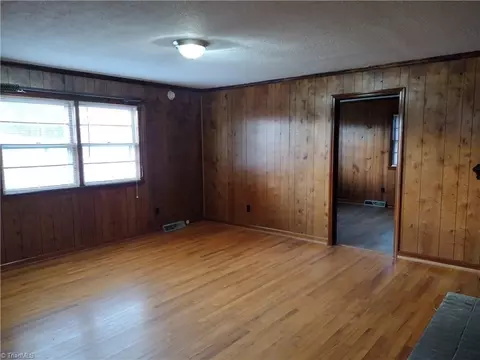 Living - 132 Hamby Rd, Dobson, NC 27017 photo 3 of 5