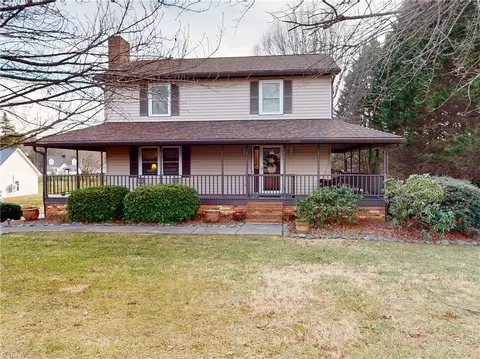 1831 Chestnut Grove Rd, King, NC 27021