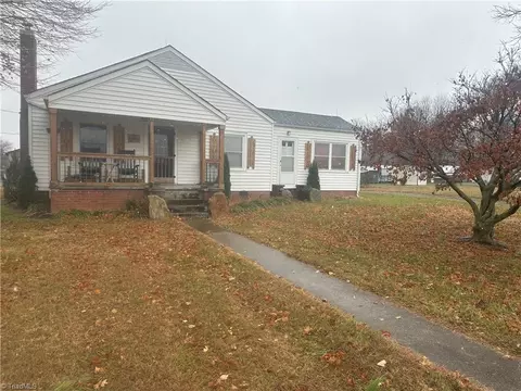 6600 Windsor Rd, Hamptonville, NC 27020