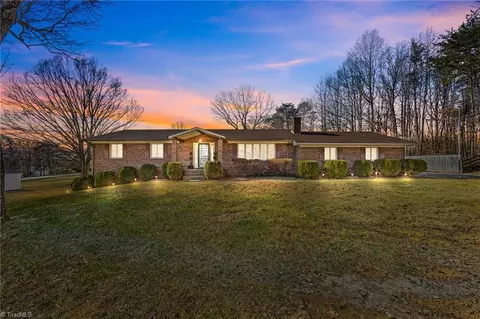 1311 Virginia St, Eden, NC 27288