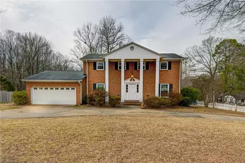 1290 Jonestown Rd, Winston Salem, NC 27103