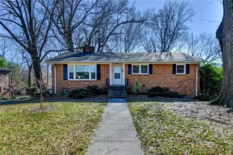 3096 Kinnamon Rd, Winston Salem, NC 27104