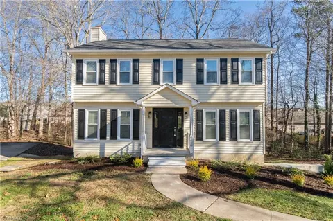 4410 Wood Glen Ct, Winston Salem, NC 27107