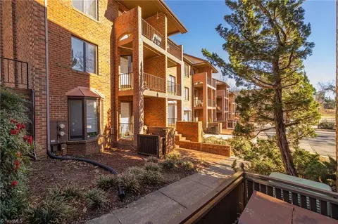100 Wafco Ln #G, Greensboro, NC 27401
