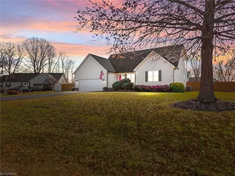 245 Castle Keep Rd, Salisbury, NC 28146