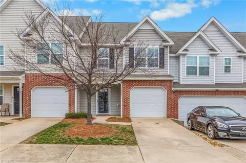 502 Song Sparrow Ln, Greensboro, NC 27409