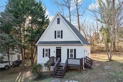 4324 Walnut Hollow Dr, Winston Salem, NC 27127
