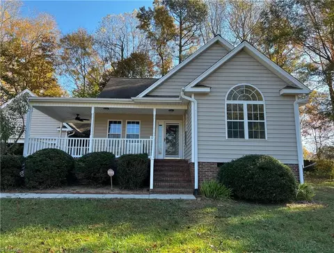 118 Carters Ridge Rd, Advance, NC 27006