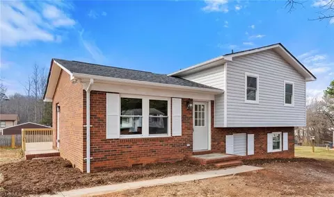 115 Robert Dr, State Road, NC 28676