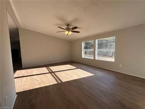 191 Owl Rd, Eden, NC 27288 photo 12