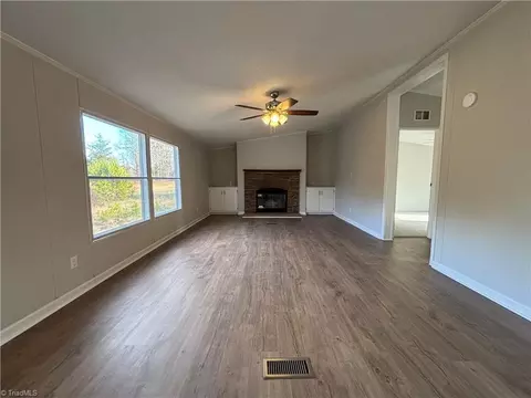 191 Owl Rd, Eden, NC 27288 photo 10