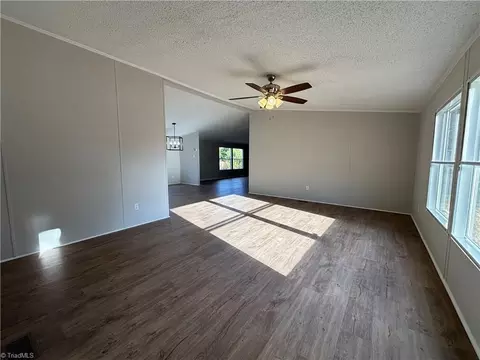 191 Owl Rd, Eden, NC 27288 photo 11