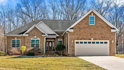 737 Sandy Cross Rd, Reidsville, NC 27320