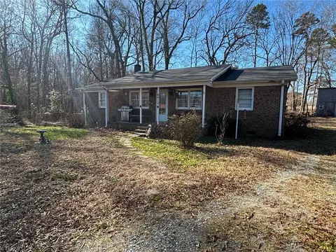 6912 Harlow Dr, Archdale, NC 27263