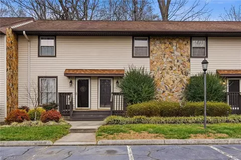 168 Turnwood Ln, Winston Salem, NC 27104