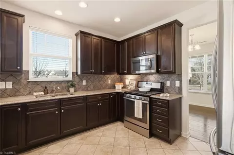 2488 Longshadow Dr, Graham, NC 27253 photo 9