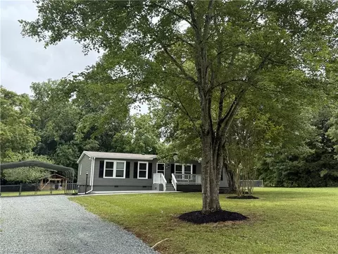914 E Nc Highway 62 # -A, Pleasant Garden, NC 27313