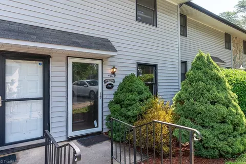 4012 Bend Dr S #115, Winston Salem, NC 27107