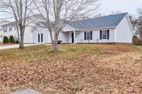 4326 Garden Club St, High Point, NC 27265