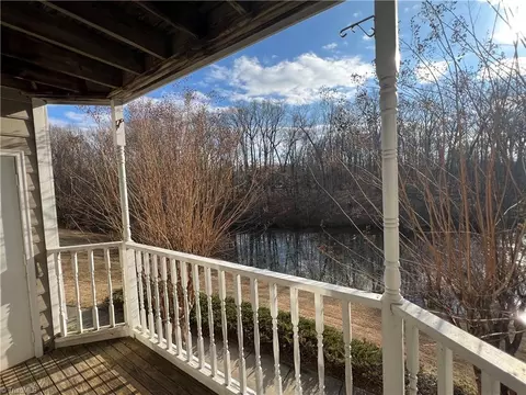 3701 Cotswold Ter, Greensboro, NC 27410