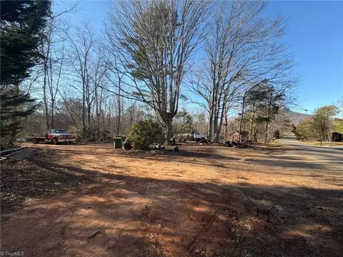 538 545 Culler Rd, Pinnacle, NC 27043 photo 8