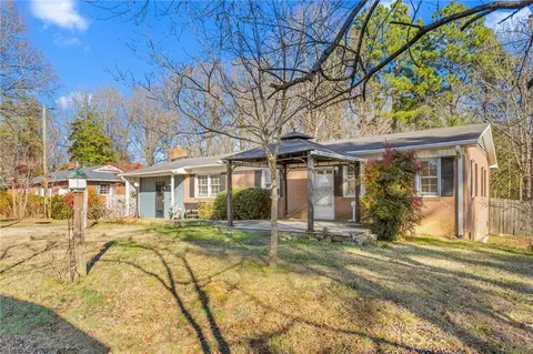 209 Purvis Ln, Archdale, NC 27263