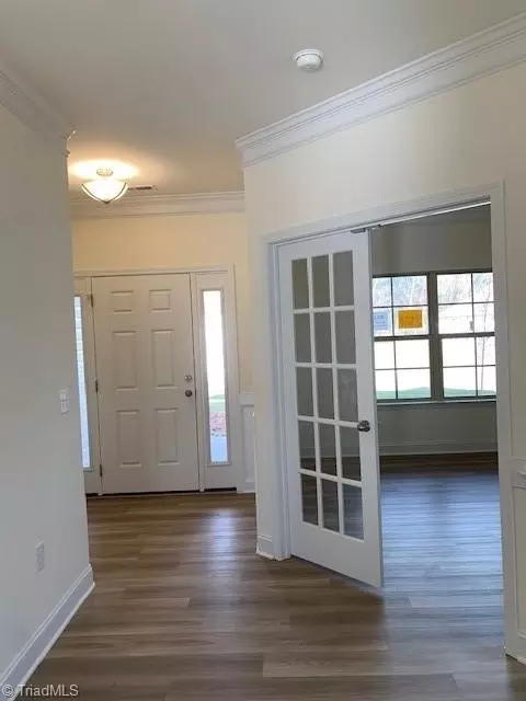 Entry Way - 201 Royal Pines Dr, Trinity, NC 27370 photo 2 of 5
