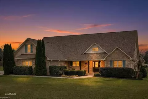 183 Oak Leaf Dr, Reidsville, NC 27320