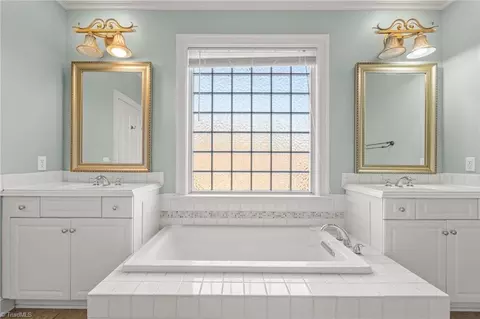 Bath - 2365 Addison Blvd, High Point, NC 27262 photo 2 of 4