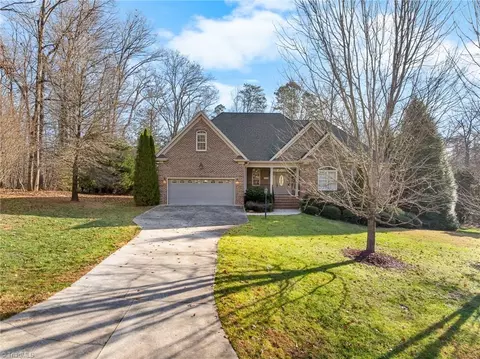 5400 Brittainywood Rd, Kernersville, NC 27284
