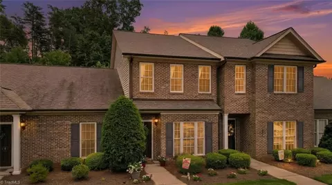 2213 St James Dr, Reidsville, NC 27320