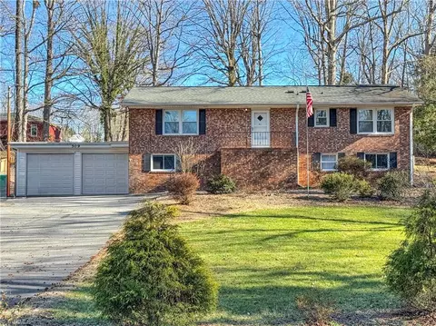 509 Valleybrook Dr, Jamestown, NC 27282