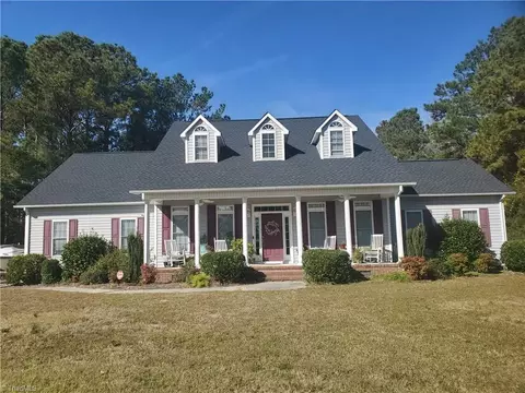 204 Rudder Ln, Sneads Ferry, NC 28460