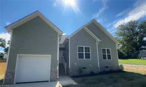 2187 Cleveland Ave, Winston Salem, NC 27105