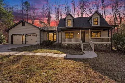 2919 Shaw St, Asheboro, NC 27205