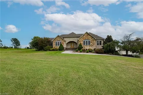 13177 Philpott Rd, Alton, VA 24520